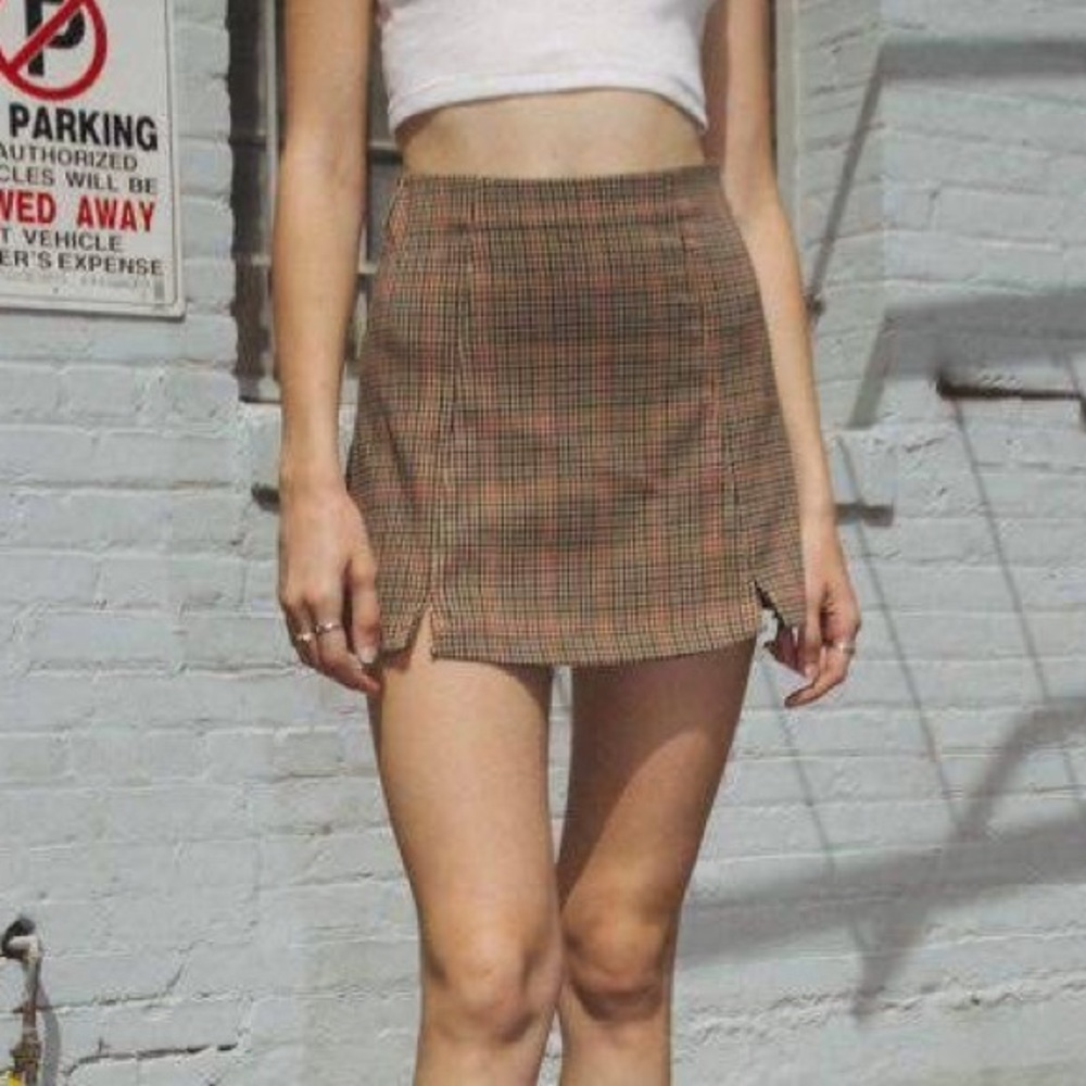 Brandy Melville plaid cara skirt